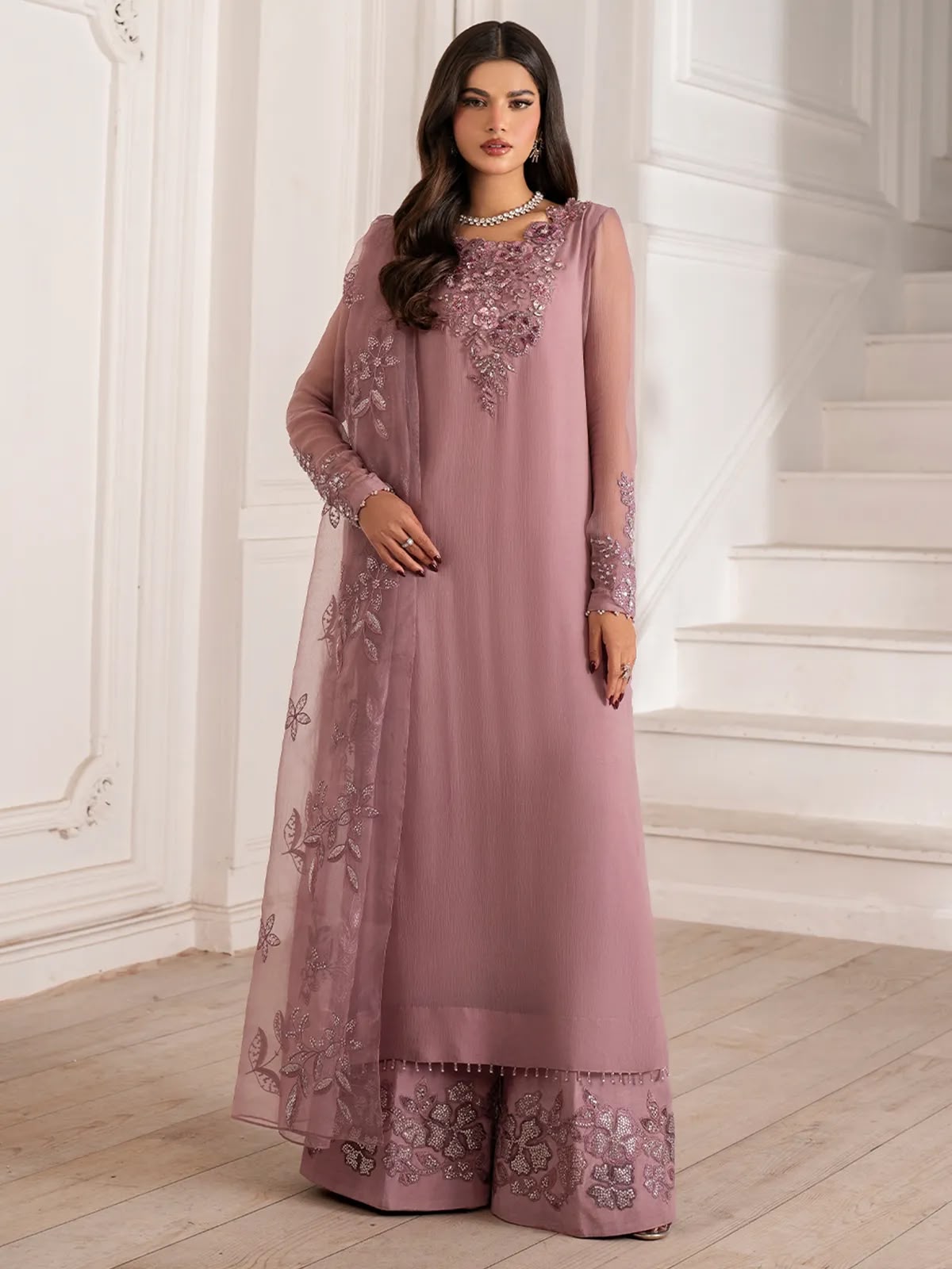 MOST ELEGANT OUTFITT