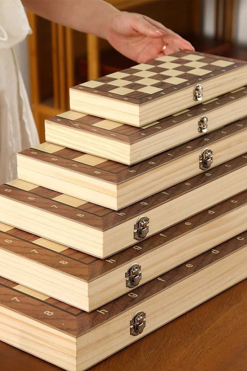 Magnetic Chess Game Wooden Foldable Chess Board Game with Chess Figures