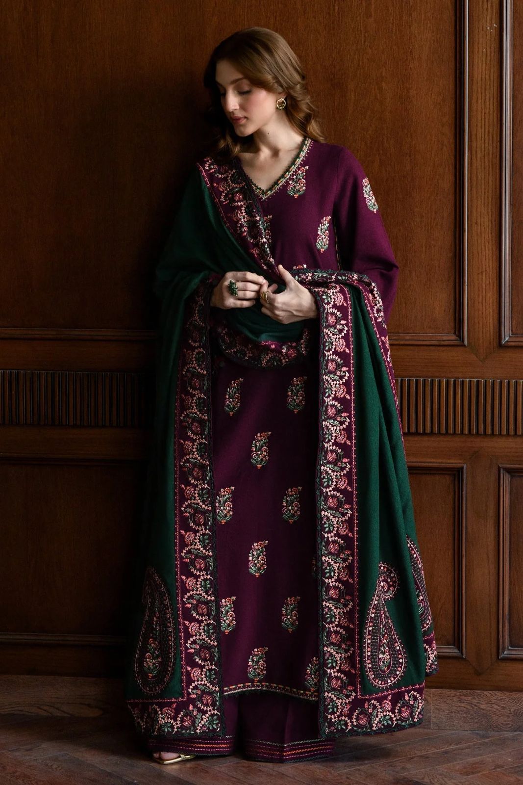 BATIK Dhanak Embroidered Luxury