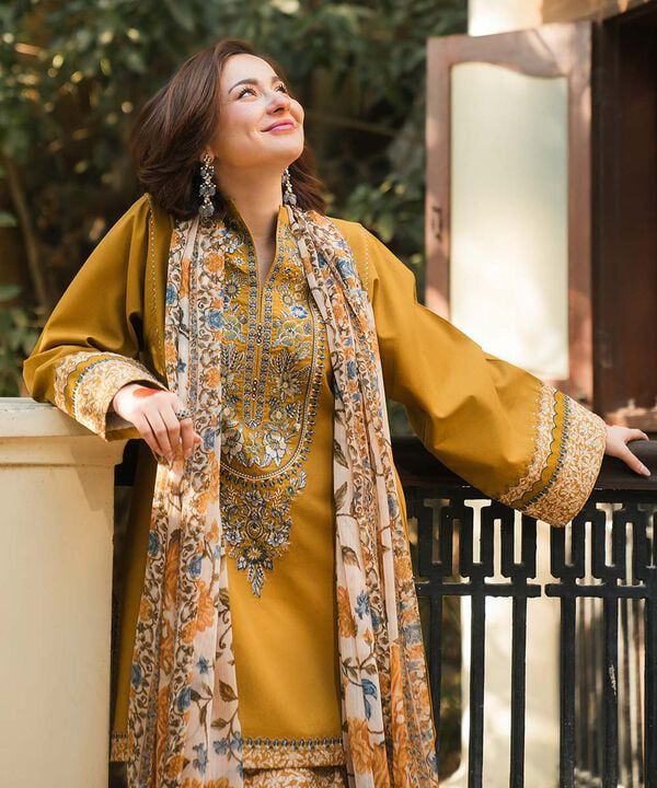 SAPPHIRE Dhanak Embroidered