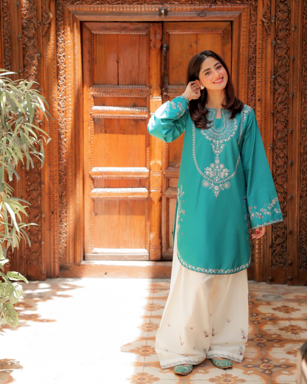 Elegant Turquoise Embroidered 2-Piece Suit