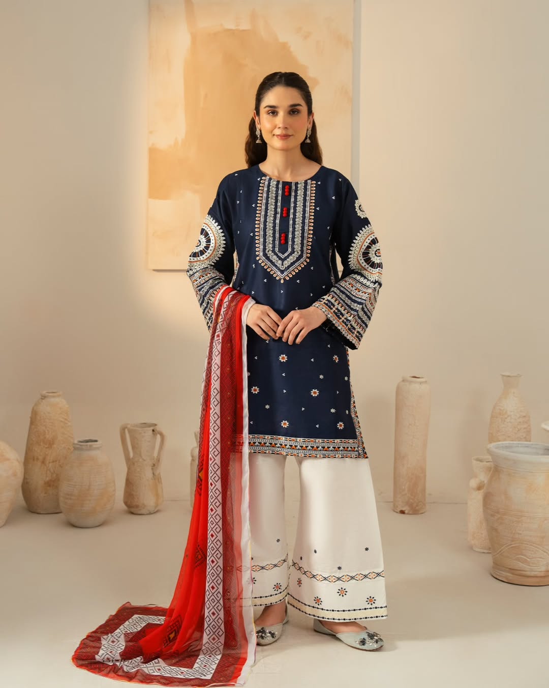 DASTAAN EMBROIDERY With FARSHI SALWAR