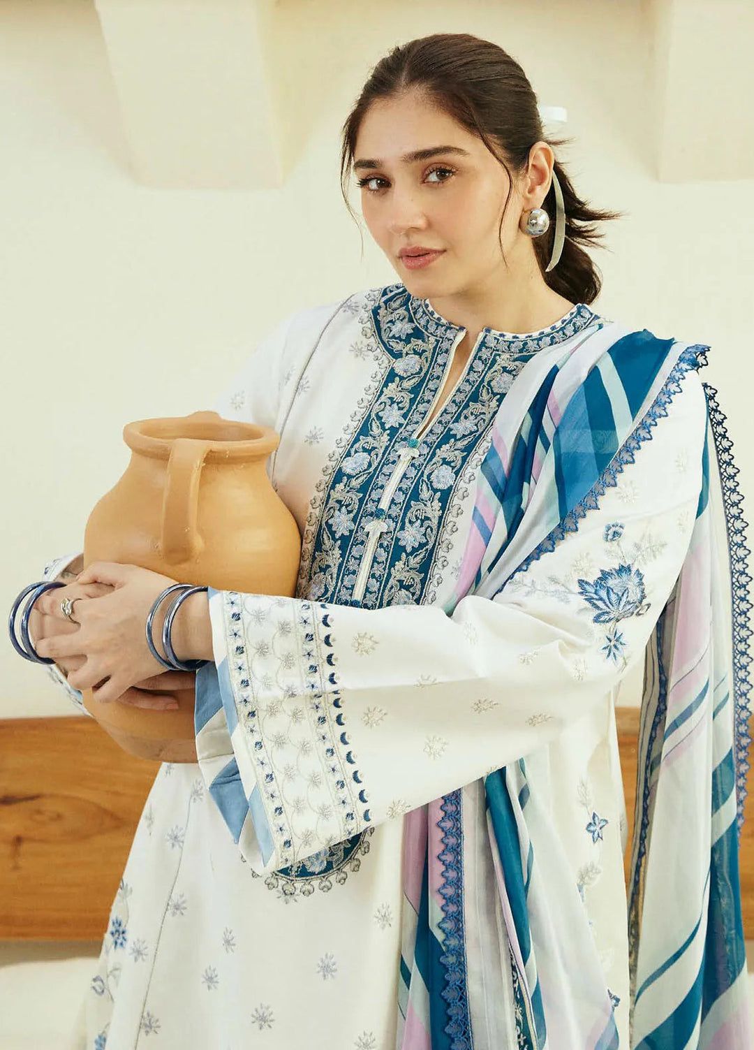 ZARA-SHAHJAHAN Dhanak Embroidered Luxury